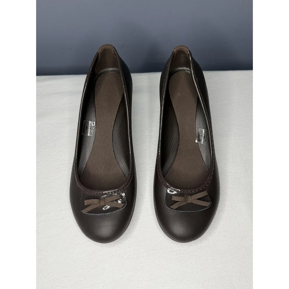Crocs Shoes Womens 7 Brown Bow Wedge Pump Comfort Lightweight Slip On Heels